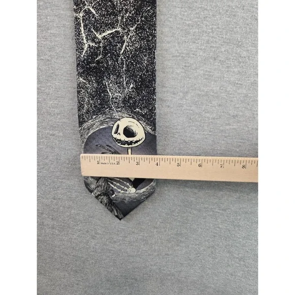 Vintage The Nightmare Before‎ Christmas Tie Mens Black/Gray Disneyland Silk 90's